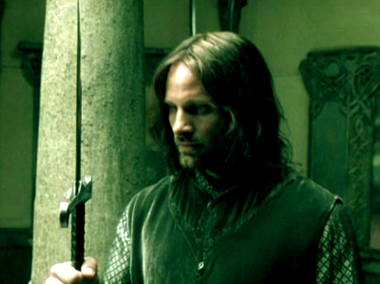 Monográfico Aragorn 25: Empuñando a Narsil