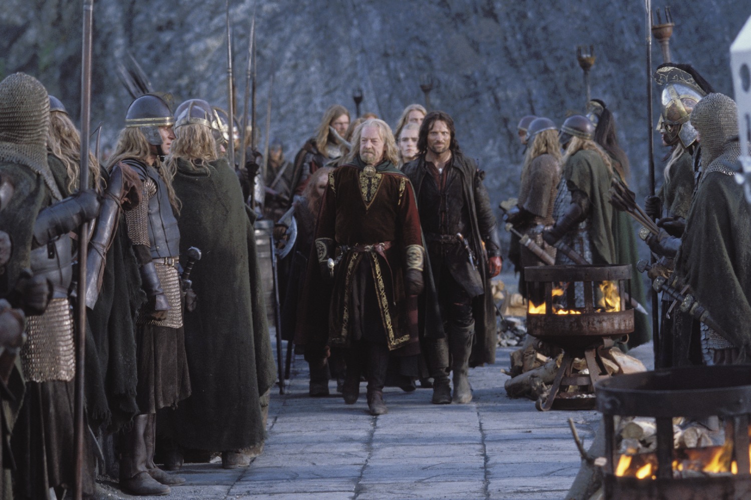 Théoden pasa revista a los Jinetes de Rohan