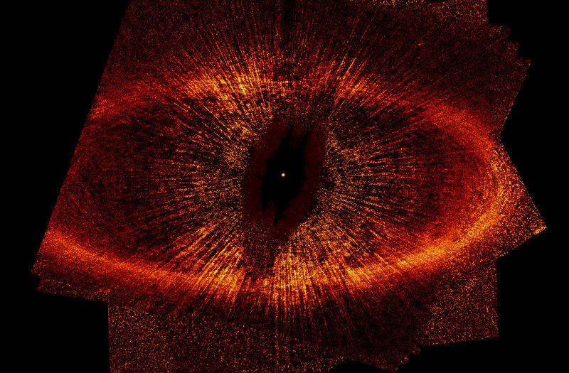 El Ojo de Sauron en la estrella Fomalhaut